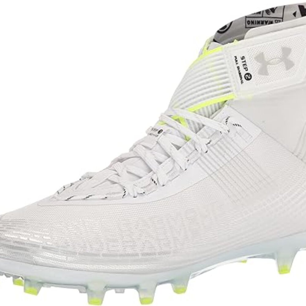 NWOT. Under Armour Highlight MC Football Cleat
